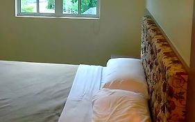 Misty Apartments@Iris House Resort